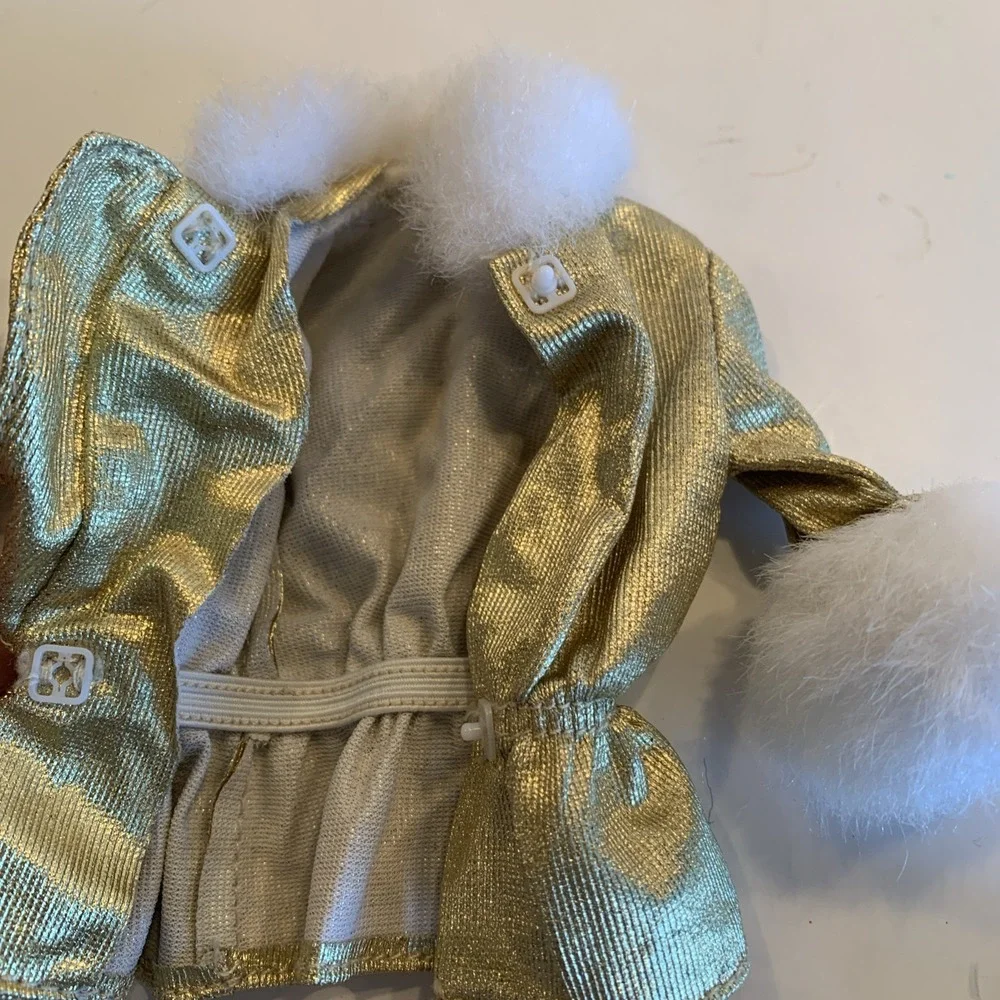 Barbie Fashion Avenue Boutique Gold Jacket, Animal Print Pants,‎ Boots